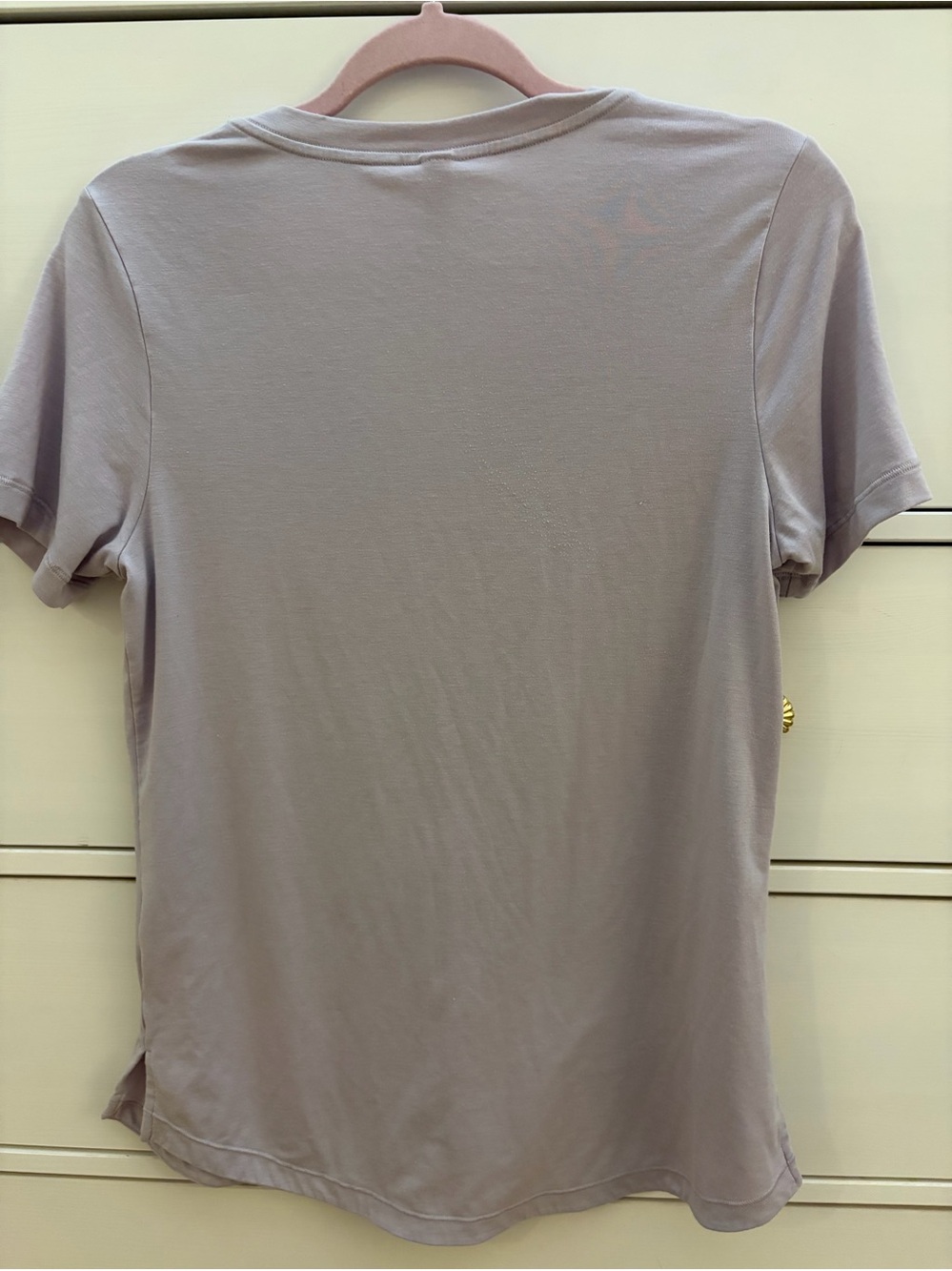 Like New Soft Athleta T-Shirt-Size Small - Picture 3 of 6